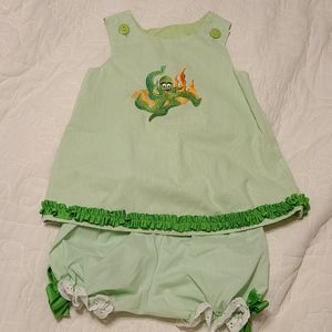 Handmade green octopus ruffled bloomer set